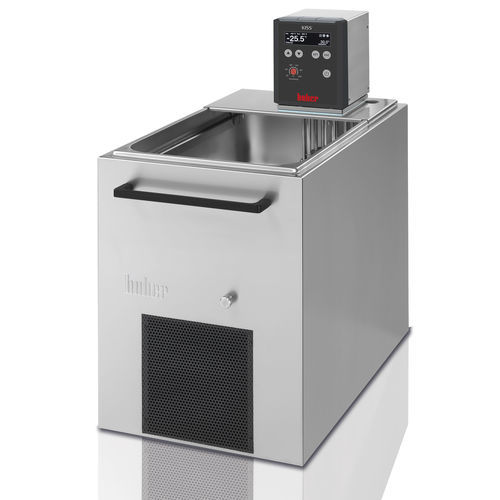 Baño termostático refrigerado - KISS K25 - Huber Kältemaschinenbau SE - de acero inoxidable / con indicador digital / automático