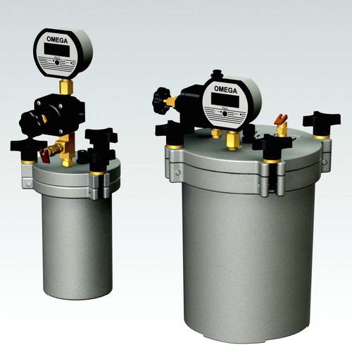 Depósito de regulación de presión - Nordson EFD - para líquido de baja viscosidad / para líquido de alta viscosidad / de metal
