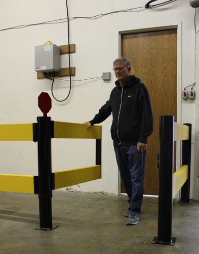 Barrera-esclusa de protección - Safe-T-Gate™ Swing - Rite-Hite - peatonal / de acceso / manual