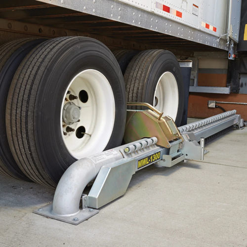 Retenedor para vehículos - MWL-1300 Manual Wheel-Lok™ - Rite-Hite - mecánico