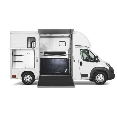 Camión de transporte - COMPACT SPORT series - Böckmann - para caballos / de 2 ejes