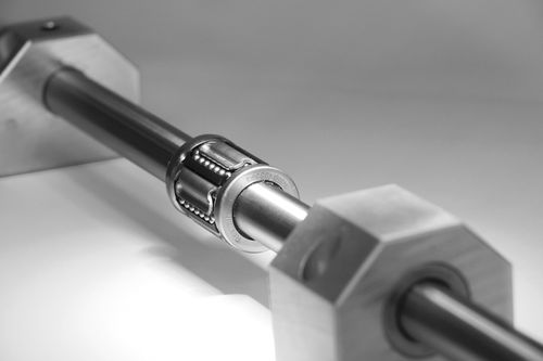 Eje inoxidable - W series  - Findling Wälzlager GmbH - de precisión / lineal / hueco