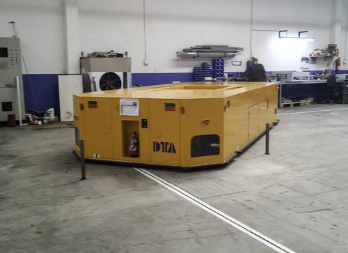 AGV de manipulación - DTA - con guiado óptico
