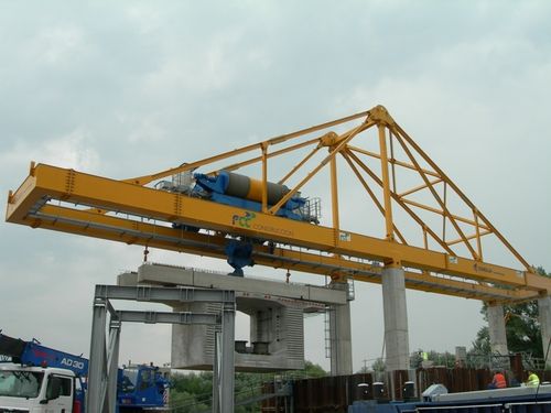 Grúa móvil - CLD 260 - 6 - CIMOLAI TECHNOLOGY - Derrick / para obra