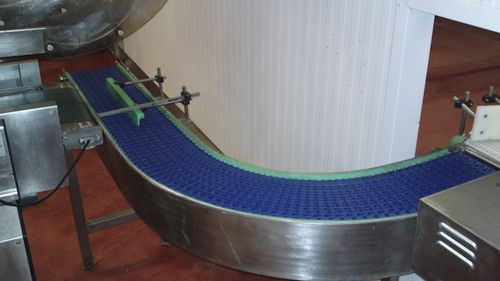 Transportador de cinta modular - Smisco Food Equipment Ltd - curvo / para alimentos / para la industria alimentaria