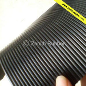 Alfombra antideslizante - MR series - Zenith Industrial Rubber Products Pvt. Ltd. - con estrías finas / de caucho