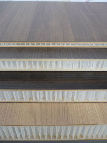 Panel sándwich alma alveolar de polipropileno - Nidaskin® - nidaplast - cara de aluminio / cara de poliéster / para mueble