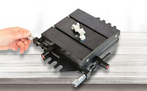 Platina de posicionamiento XY - MT - Steinmeyer Holding GmbH - manual / 2 ejes / de precisión