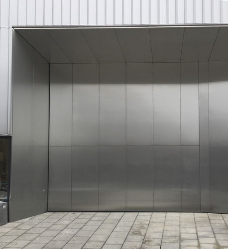Portón seccional - Jansen Tore GmbH & Co.KG - vertical / industrial / de acero