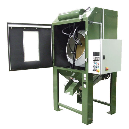 Cabina de chorro de arena de aspiración - Batchmaster - Hodge Clemco - automática / de tambor