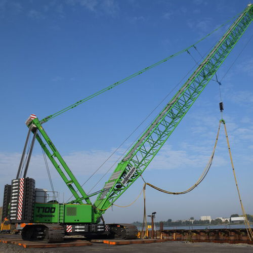 Grúa con orugas - 7700 G - SENNEBOGEN Maschinenfabrik GmbH - de mástil / en celosía / para edificios