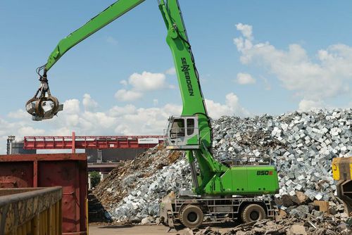 Manipuladora de materiales con orugas - 850 E series - SENNEBOGEN Maschinenfabrik GmbH - con neumáticos / hidráulica / eléctrica