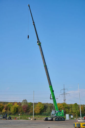 Grúa telescópica - 683 E - SENNEBOGEN Maschinenfabrik GmbH - con orugas / de mástil / para edificios