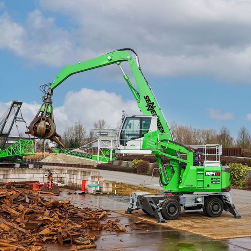 Cargadora forestal de mástil - 824 G - SENNEBOGEN Maschinenfabrik GmbH - con ruedas / con orugas