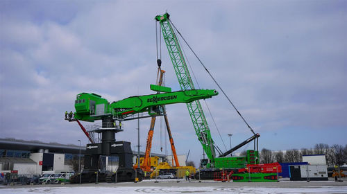 Grúa con orugas - 6220 E - SENNEBOGEN Maschinenfabrik GmbH - de mástil / de elevación / con motor diésel