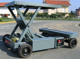 Mesa elevadora de tijera - PEF 500 - Gruniverpal S.r.l. - hidráulica / móvil