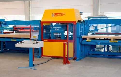 Centro de caudal y de mecanizado multifunción - SPM-2 - Hans Hundegger - CNC / en perfil de material compuesto / de madera