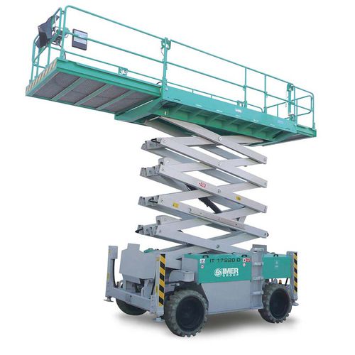 Plataforma elevadora de tijera autopropulsada - IM 220  - IMER International SPA - eléctrica / diésel / para uso en interiores y exteriores