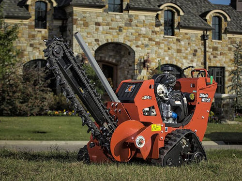 Zanjadora con cadena - C24X - The Charles Machine Works, Inc - con orugas / con operador a pie
