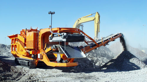 Machacadora de impacto - GIPOREC R 150 series - GIPO AG - móvil / con motor diésel / con orugas