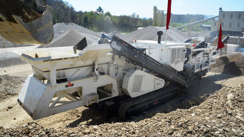 Planta de trituración de impacto - GIPOKOMBI RC 131 series - GIPO AG - móvil / con orugas