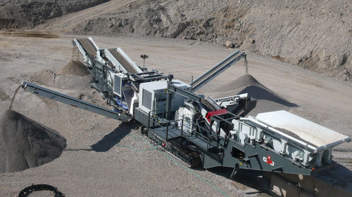 Machacadora de impacto - GIPOKOMBI RC MAG 2400 series - GIPO AG - móvil / con orugas / con motor diésel