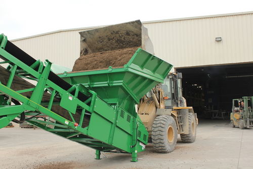 Transportador con cadena - ST series - McCloskey International Limited - apilador / para la industria minera