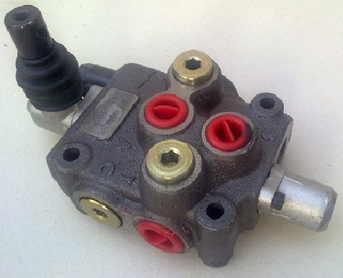 Distribuidor hidráulico de globo - 45L-GM08/1 - Taon Hydraulik Komponenter ApS - con control hidráulico
