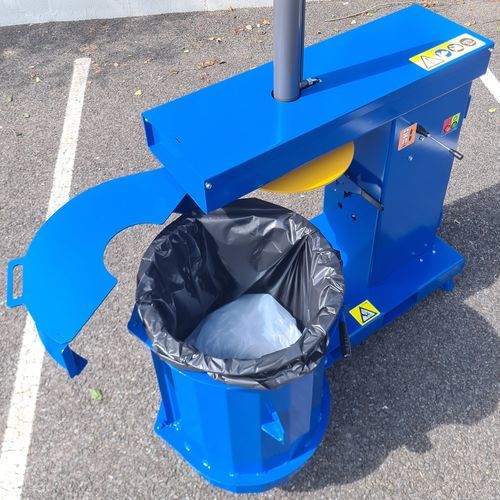 Compactadora de sacos móvil - MACFAB BALERS