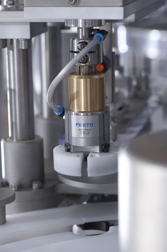 Selladora automática - GSM500  - Gustav Obermeyer GmbH u Co KG - para encapsuladoras / para tapones / mesa rotativa
