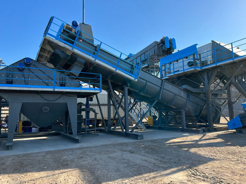 Criba para obra de construcción - Polygonmach - centrífuga / móvil / para productos a granel