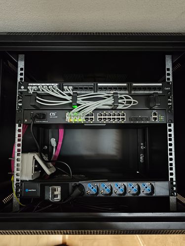 Rack modular - MOSCHITTA SRL - para servidor / de distribución / para red