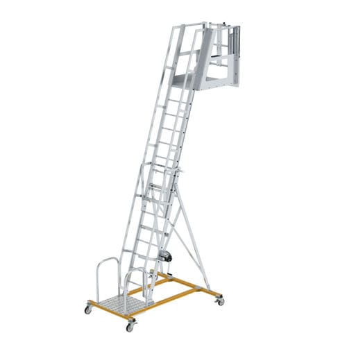 Escalera de aluminio - 30130 series - Munk Günzburger Steigtechnik - de plataforma