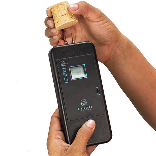 Humidímetro para madera - DC-2011 - Finna Sensors - con sonda de penetración larga / portátil / portátil de mano