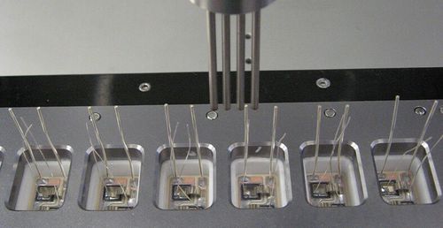 Dosificador de líquidos - SINERGO srl - volumétrico / piezo / para la industria electrónica