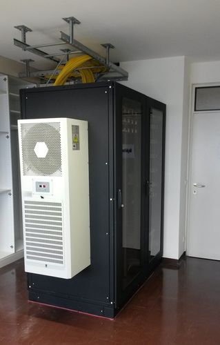 Climatizador para armario eléctrico vertical - Brodinger IT-Sicherheitstechnik e.U. - industrial / con condensación de aire