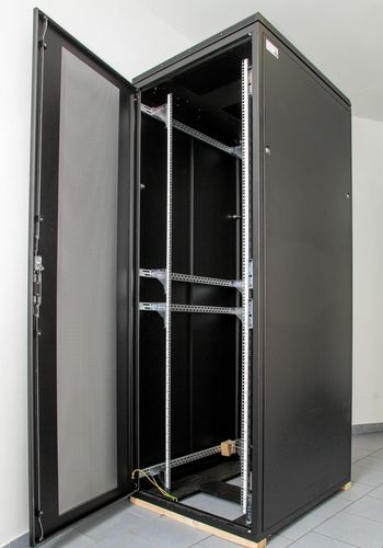 Sistema de estanterías para depósito de almacenamiento - Brodinger IT-Sicherheitstechnik e.U.