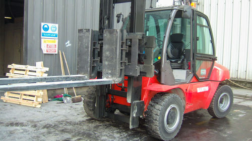 Tablero de desplazamiento lateral con posicionador integrado para carretilla elevadora para carretilla elevadora - T151P-C - KAUP GmbH & Co.KG