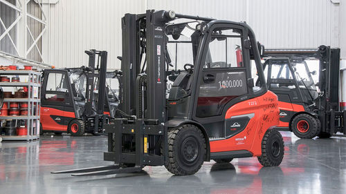 Tablero de desplazamiento lateral con posicionador integrado para carretilla elevadora para carretilla elevadora - T151P2 - KAUP GmbH & Co.KG