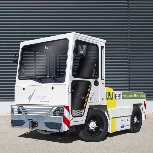 Tractor eléctrico - EFZ 30 NT ULR  - Volk Fahrzeugbau GmbH - con 4 ruedas / con operador sentado / de remolcado