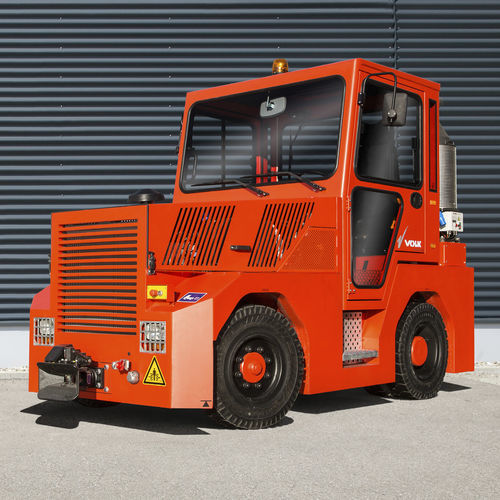 Tractor diésel - DFZ 120 H - Volk Fahrzeugbau GmbH - con 4 ruedas / con operador sentado / de remolcado
