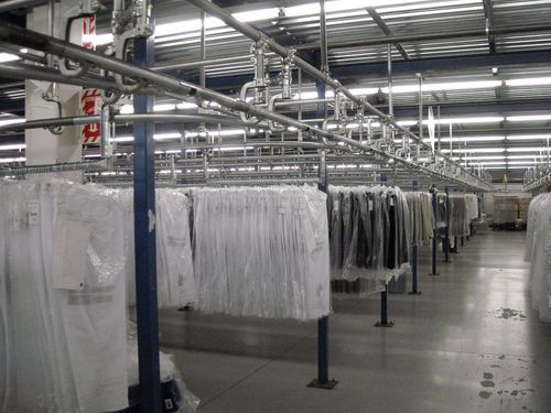 Sistema de estanterías para ropa - Planiform - para depósito de almacenamiento / de almacenamiento horizontal / por acumulación