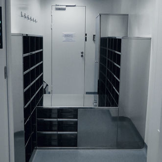 Mobiliario de laboratorio - CLEAN ROOM DESIGN d.o.o.