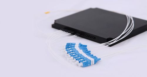 Multiplexor módulo - Wuhan Yilut Technology Co., Ltd. - óptico / de fibras ópticas / de longitud de onda