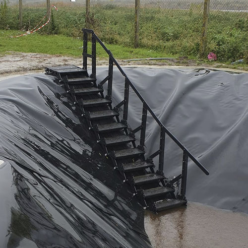Escalera fija para taludes - ESTAMO® - Estamo - de exterior / de PEHD / de obra