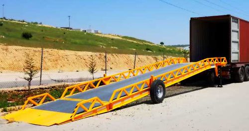 Rampa de carga para carretilla elevadora - AKYEL TREYLER MAKINE SAN. VE TIC.LTD.STI. - móvil
