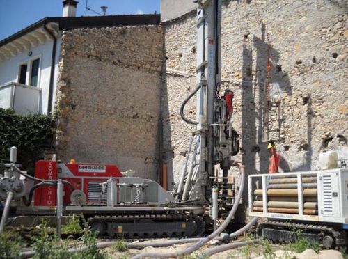 Perforadora de pozo geotérmico - GEO 900 GT - Comacchio - con orugas / rotativa