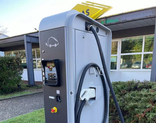 Estación de recarga para vehículo eléctrico - AXIMUM
