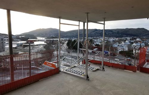 Plataforma de elevación - Liftroller AS - móvil / para obra / para palés