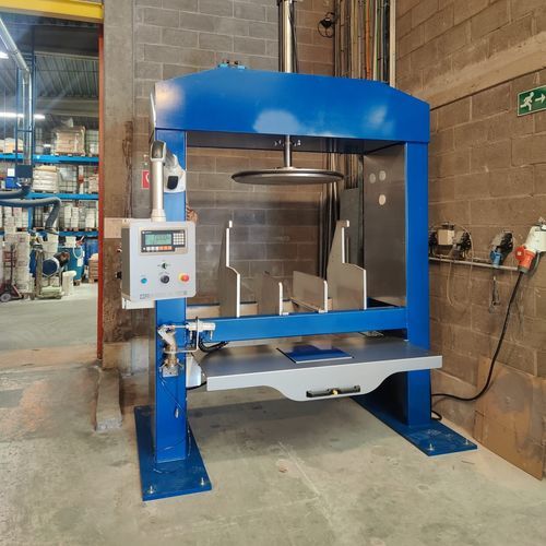 Llenadora semiautomática - VISCO PRESS - Gravifill - de botes / de latas / de barriles